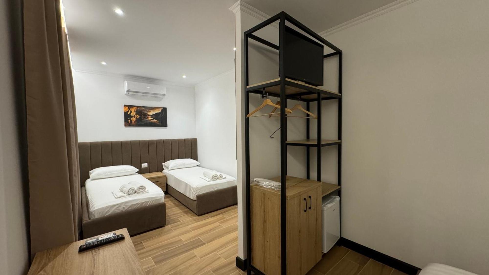 Hotel Bizant Përmet Extérieur photo
